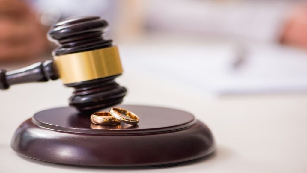 Can I Change Attorneys Once Divorce Proceedings Are Underway?